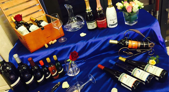 原裝進口紅酒加盟生意有發(fā)展空間 原裝進口紅酒加盟生意有發(fā)展空間